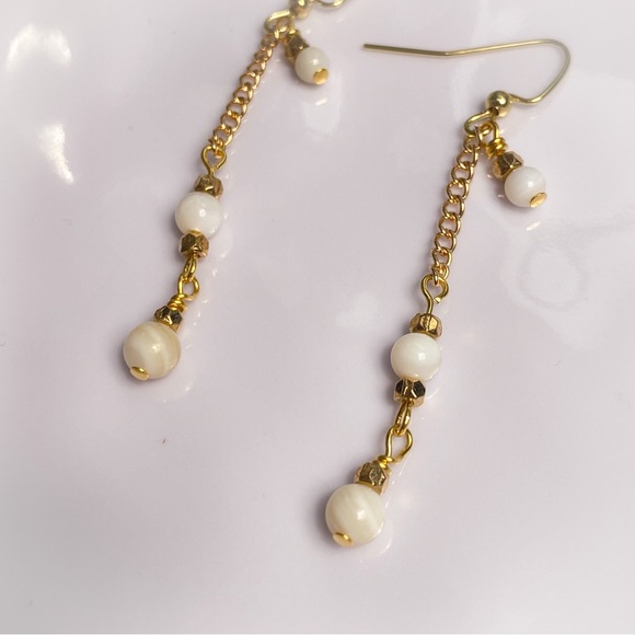 24. White Shell Dangle Earrings - Picture 2 of 4
